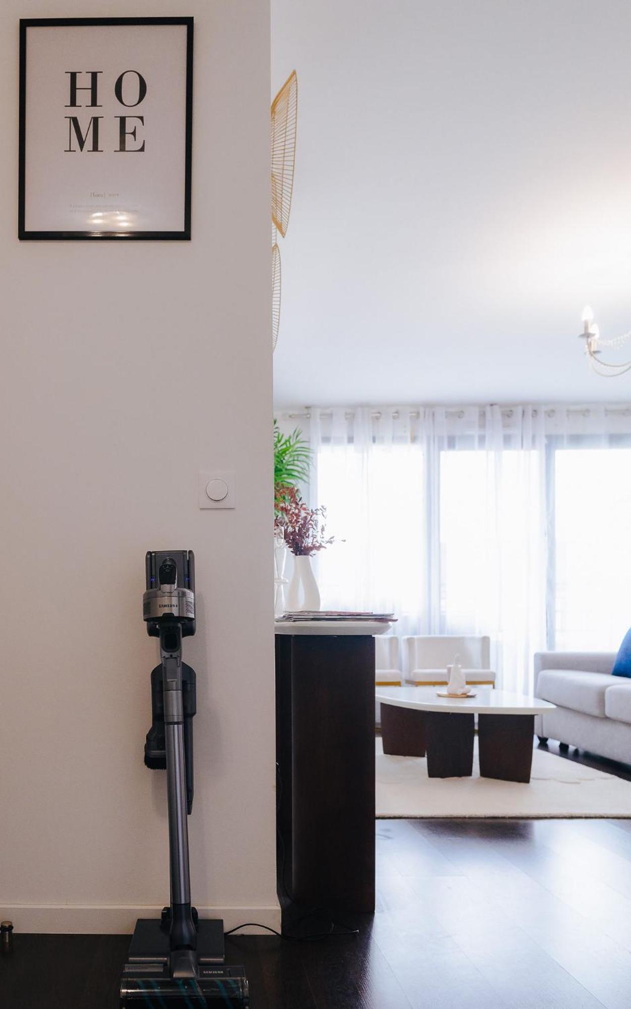Appartement Luxueux, Neuf & Equipe A Versailles, Saint-Cyr-L'Ecole Exterior photo