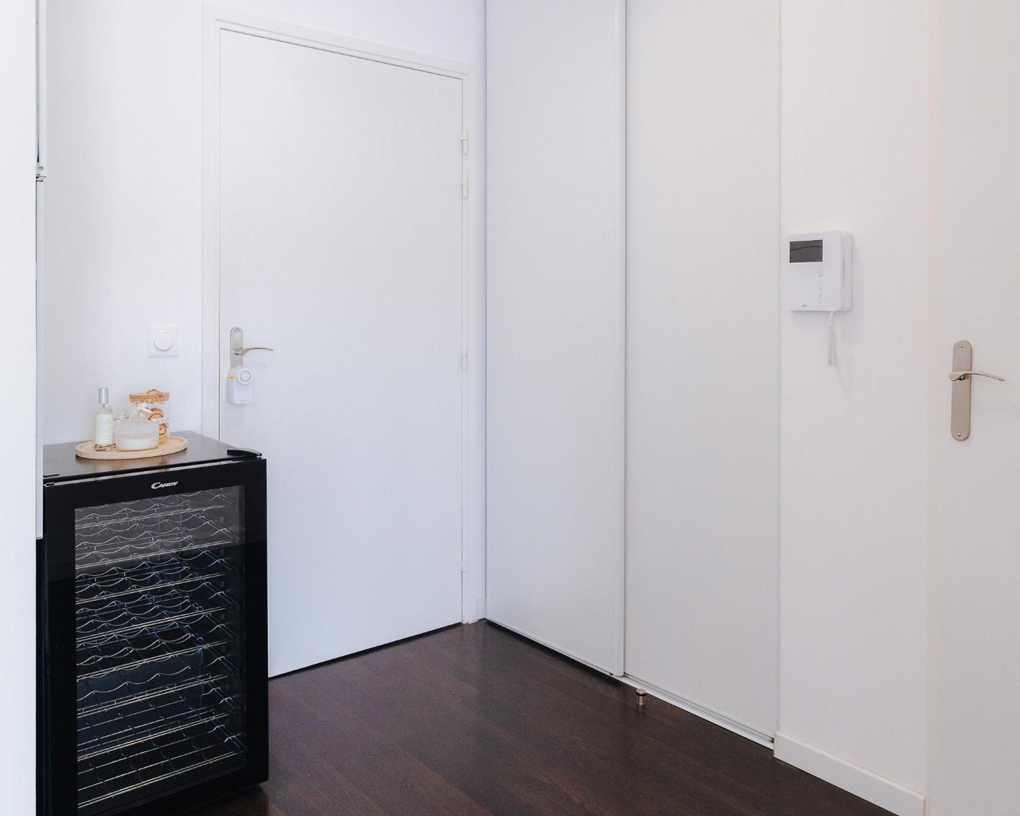 Appartement Luxueux, Neuf & Equipe A Versailles, Saint-Cyr-L'Ecole Exterior photo