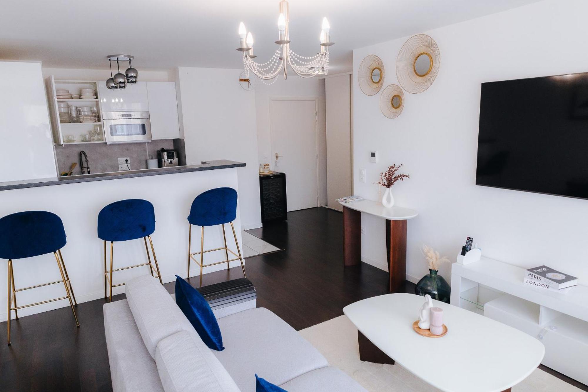 Appartement Luxueux, Neuf & Equipe A Versailles, Saint-Cyr-L'Ecole Exterior photo